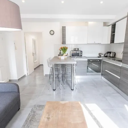 Croisette Rue Meynadier Palais 1 Mn Modern 1 Bedroom By Olam